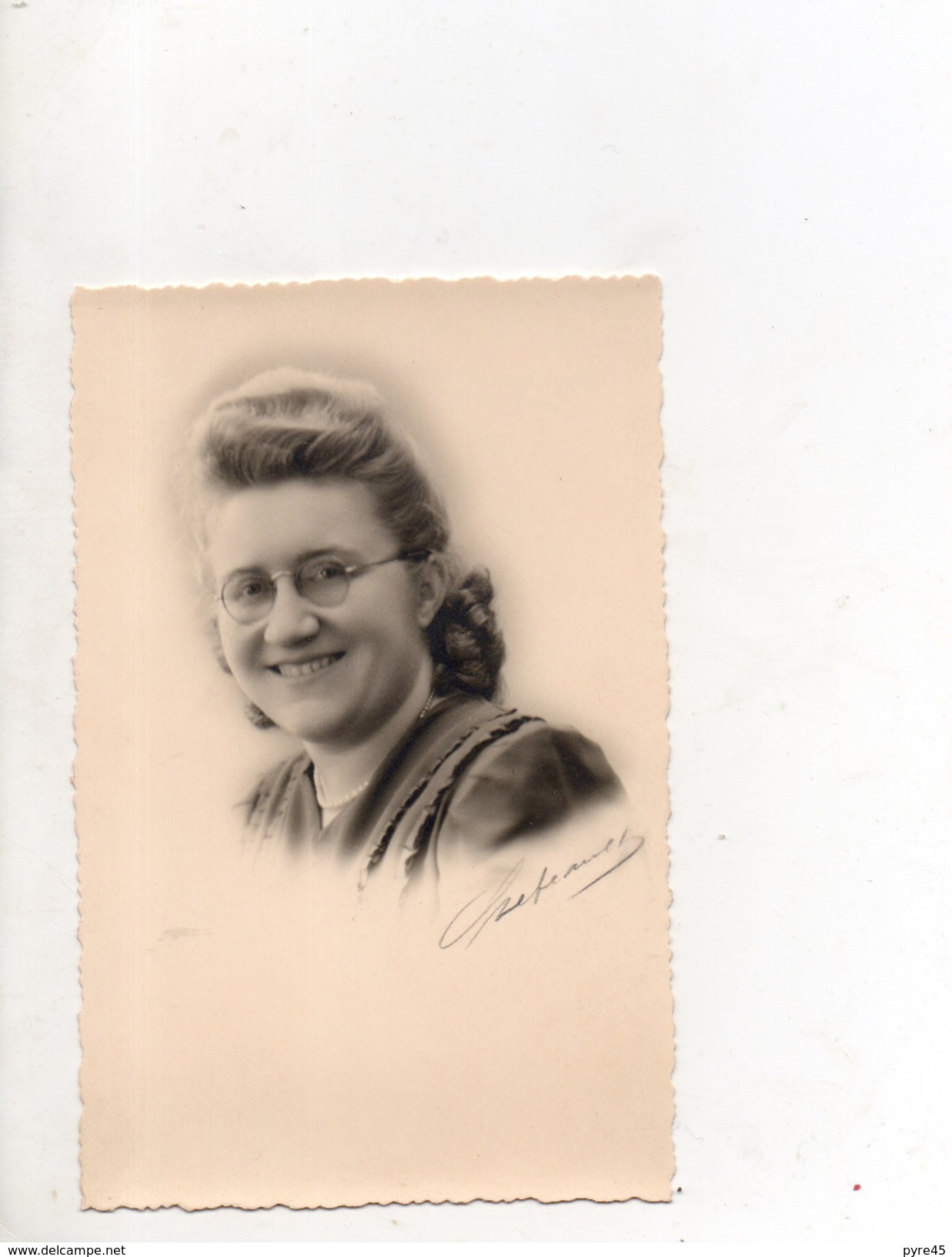 PHOTO ANOTEE AVRIL 1947 RAYMONDE - Anonymous Persons