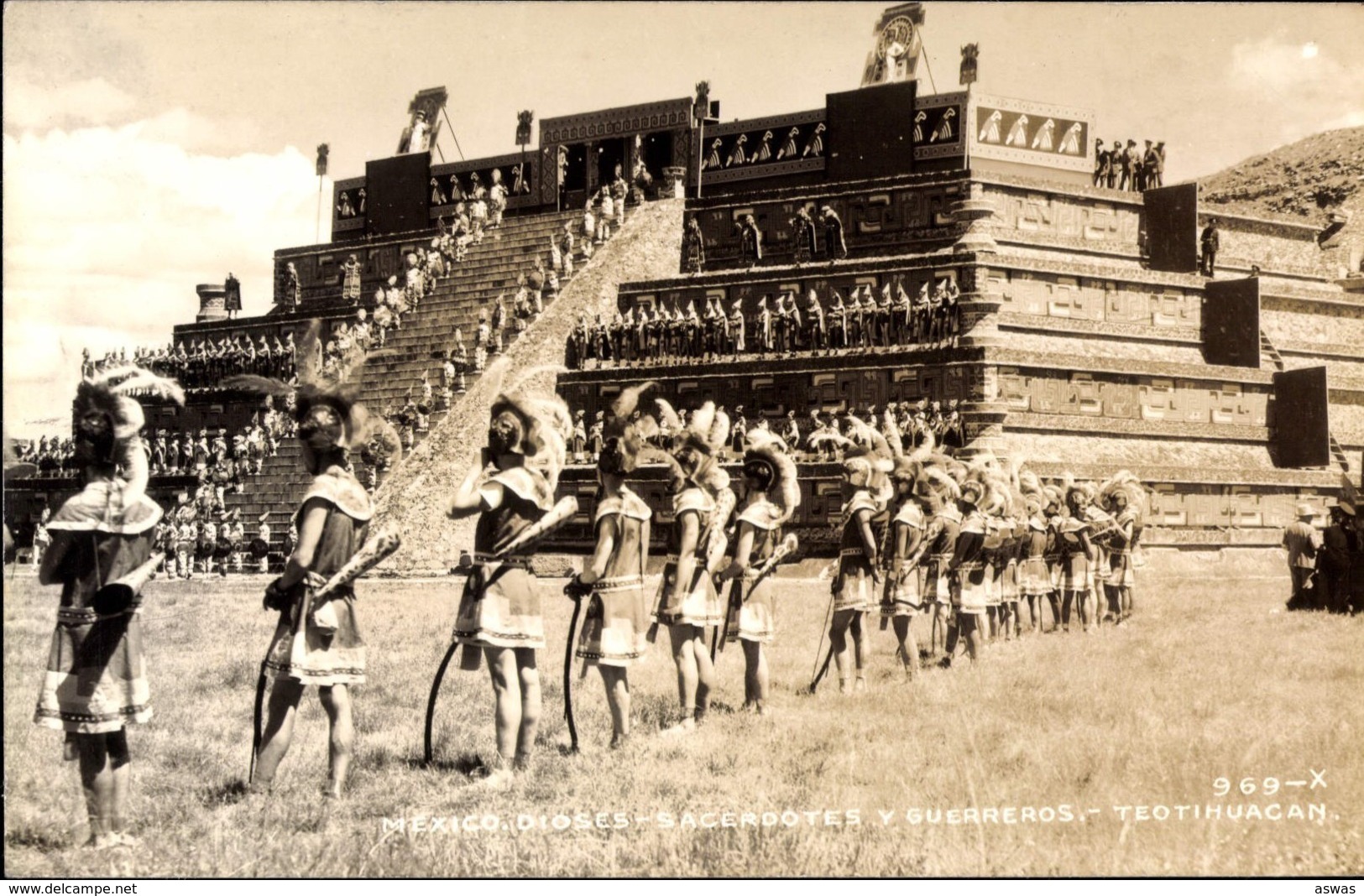 RP: DIOSES - SACERDOTES Y GUERREROS - TEOTIHUACAN ~ WARRIORS, GODS AND TEMPLE, MEXICO ~ ETHNIC INTEREST - Mexico