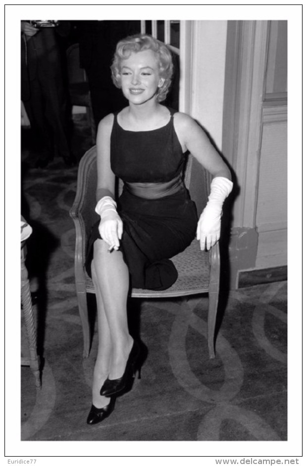Marilyn Monroe Postcard (1206) - Publisher Pyramid Year 2011 - Size 9x14 Cm. Aprox. - Femmes Célèbres