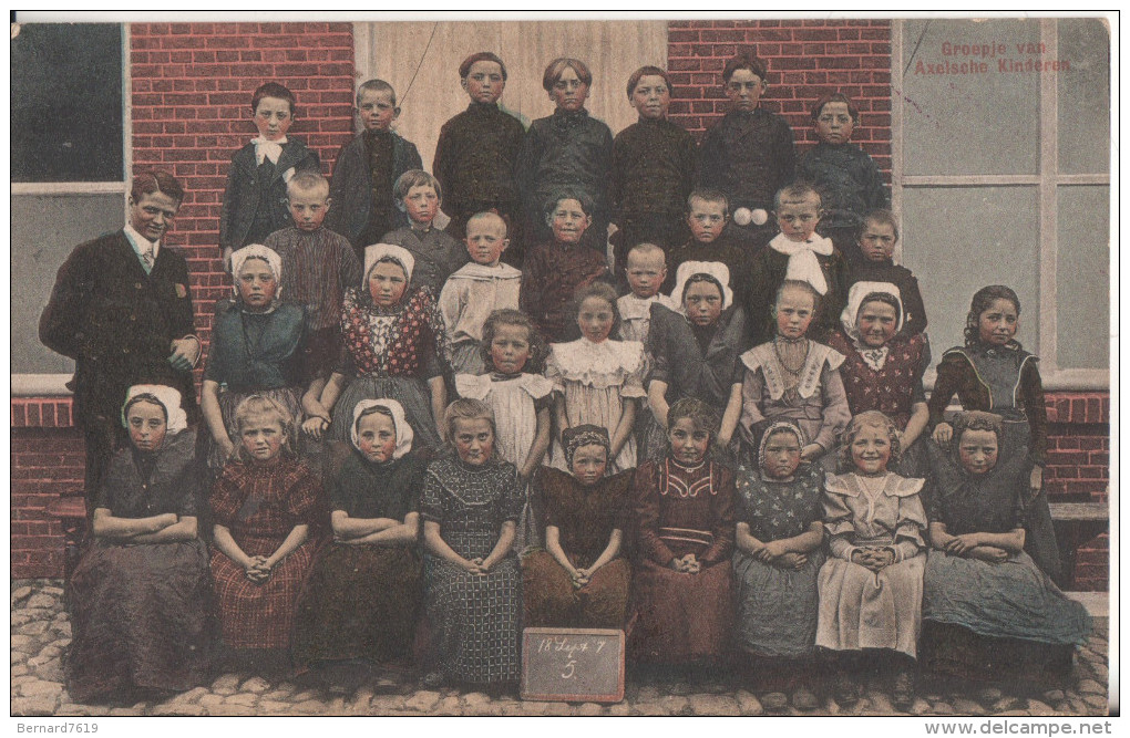 GROEPJE VAN AXELSCHE KINDEREN - Axel