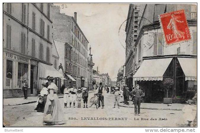 CPA Ancienne Levallois Perret Hauts De Seine Circulé Commerces - Levallois Perret
