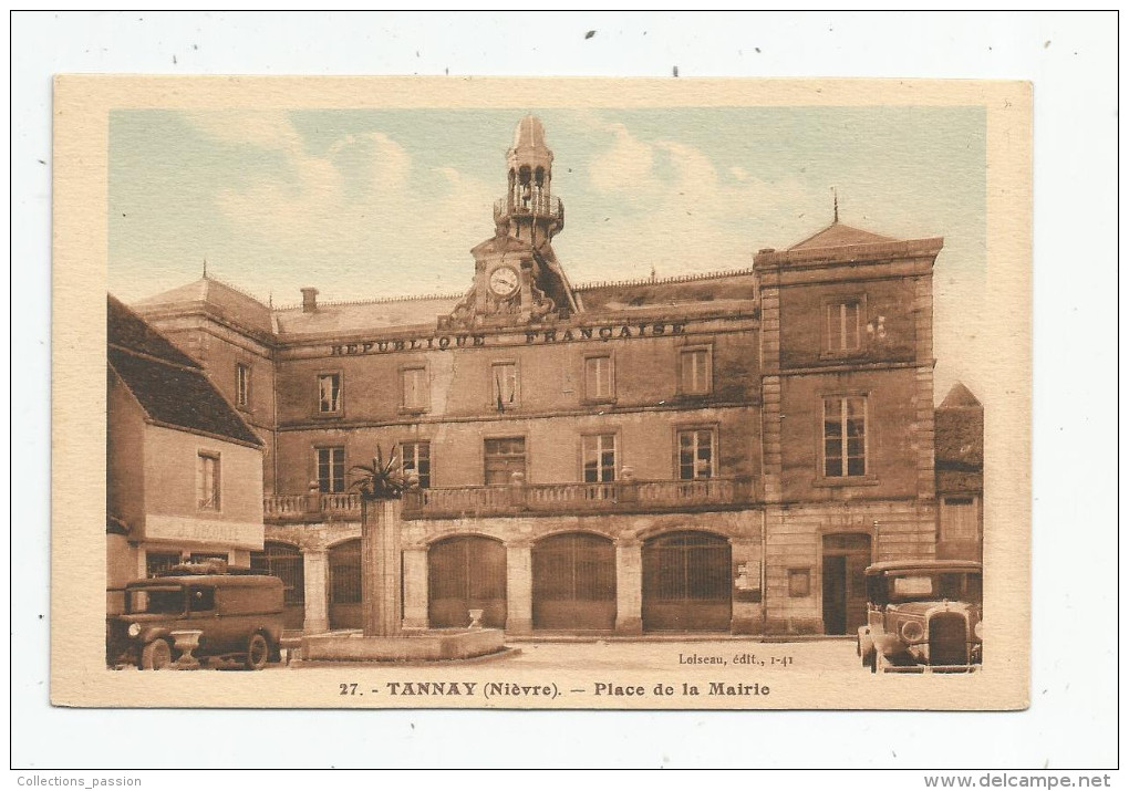 Cp , 58 , TANNAY , Place De La Mairie , Vierge , Automobiles , Camionnette , Ed : Artistic - Tannay