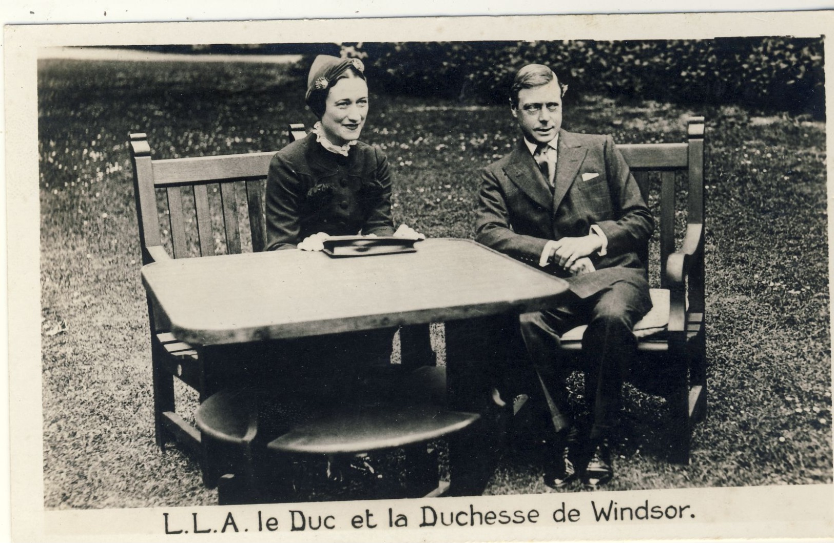 CARTE  PHOTO : L.L.A.  DUC  Et  La  DUCHESSE  De  WINDSOR. - Autres & Non Classés