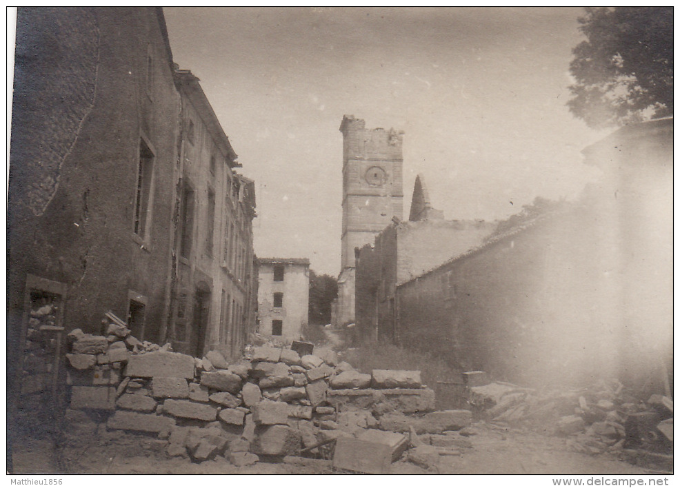 Photo Juin 1916 ETAIN - Une Barricade Dans Une Rue (A142, Ww1, Wk 1) - Etain