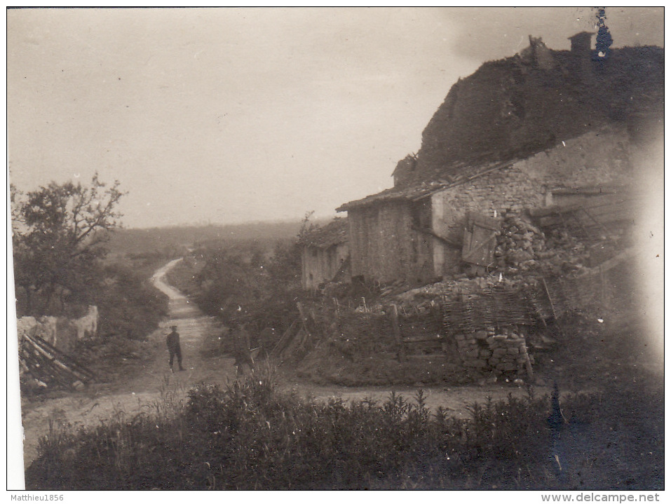 Photo 1916 HENNEMONT (près Etain) - Route De Pinthéville, Position Allemande (A142, Ww1, Wk 1) - Autres & Non Classés