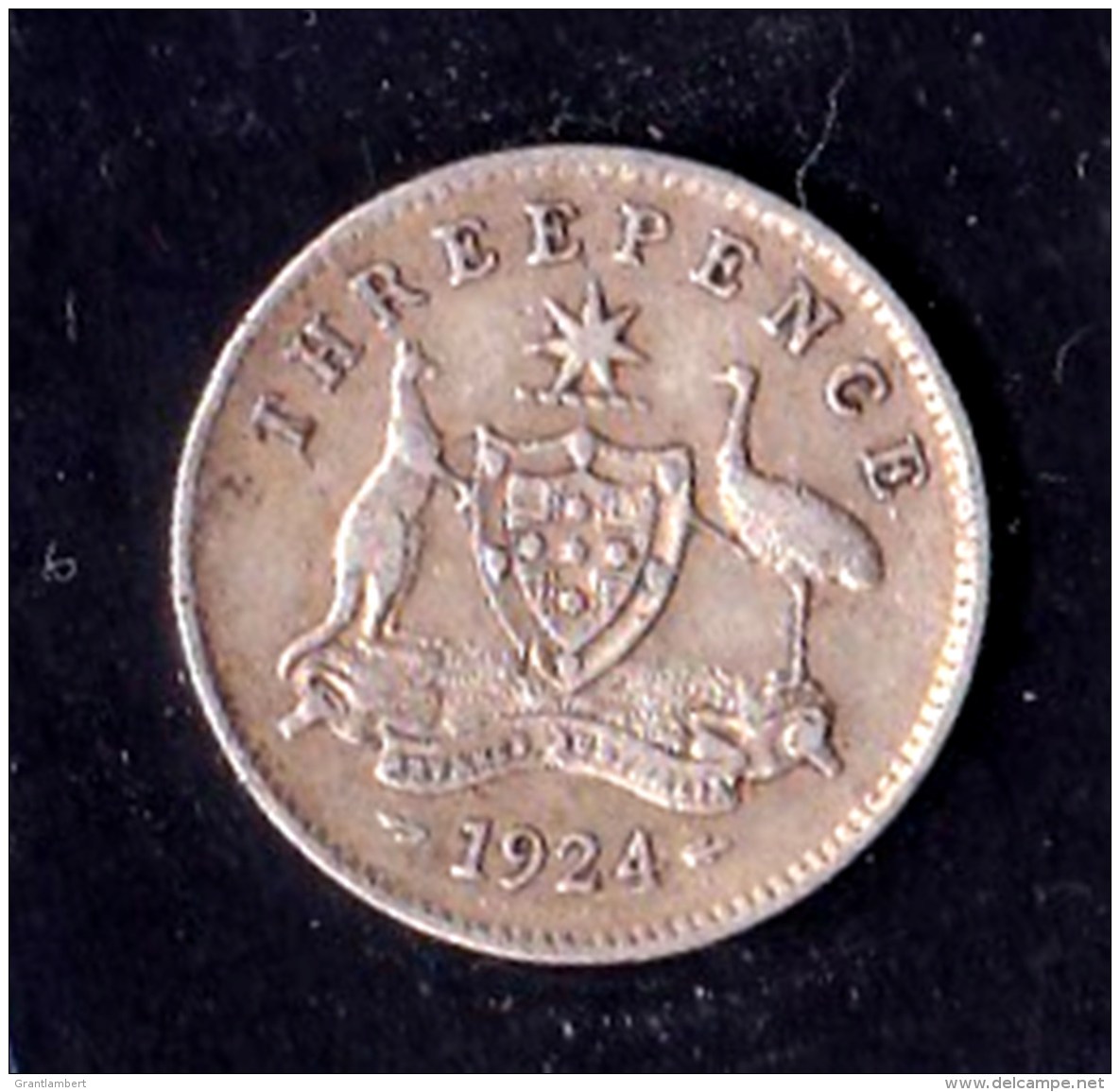 Australia 1924 Threepence GF-aVF - Threepence