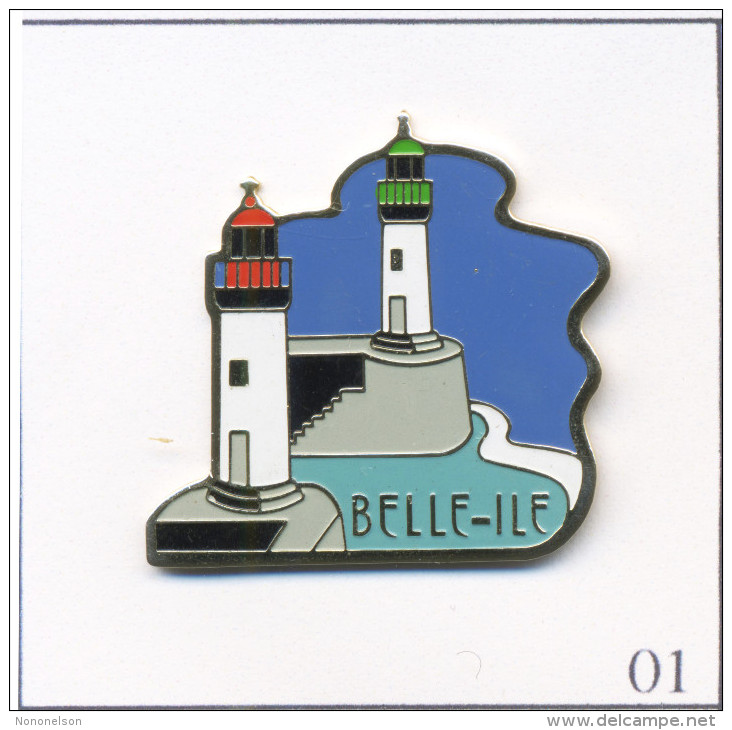 Pin´s - Tourisme - Bretagne / Belle Ile En Mer (56). Estampillé Fraisse. Métal Peint. T447-01 - Städte