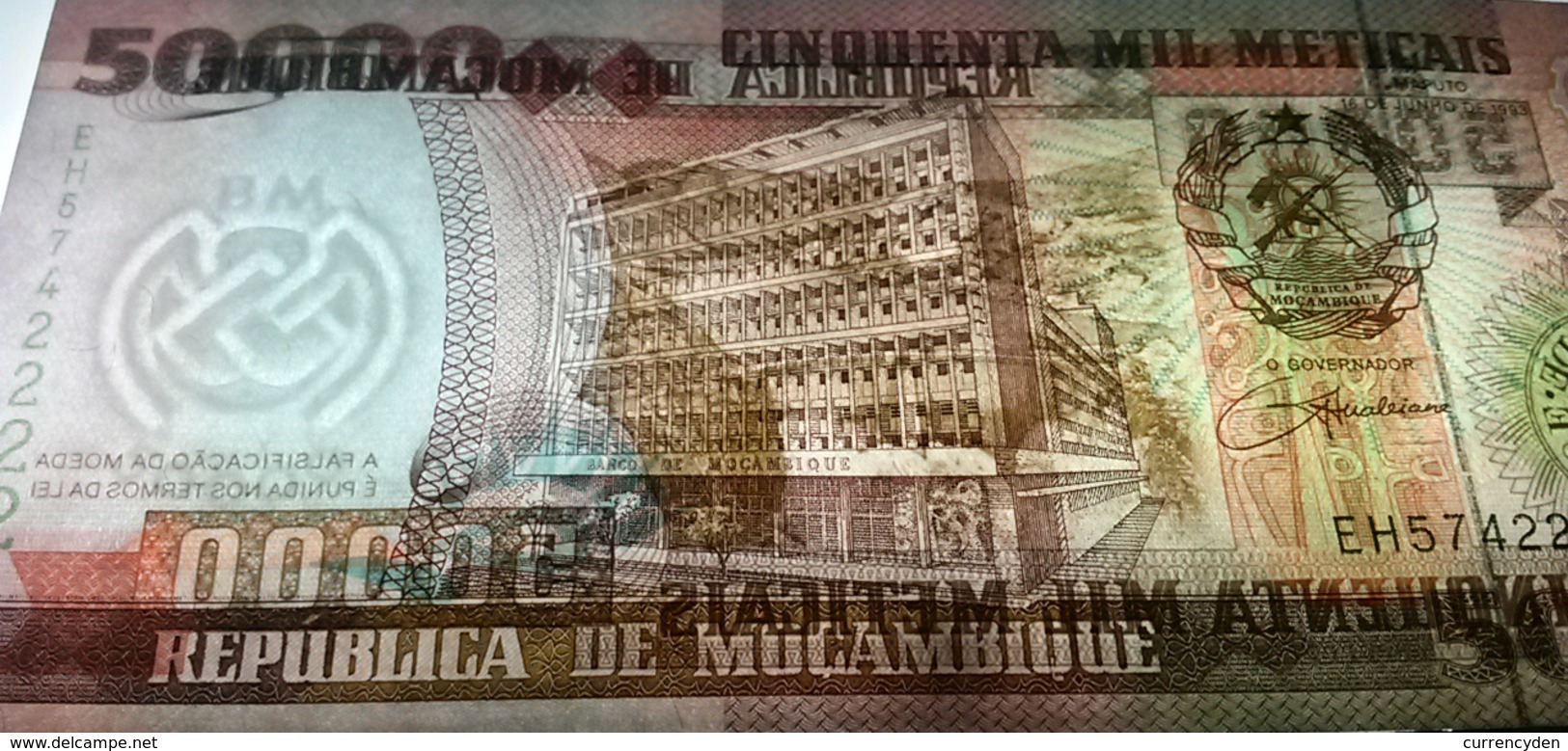 Mozambique P-138, 50,000 Meticais, Bank Bldg / Cahara Dam, UNC See UV, $8CV - Mozambique