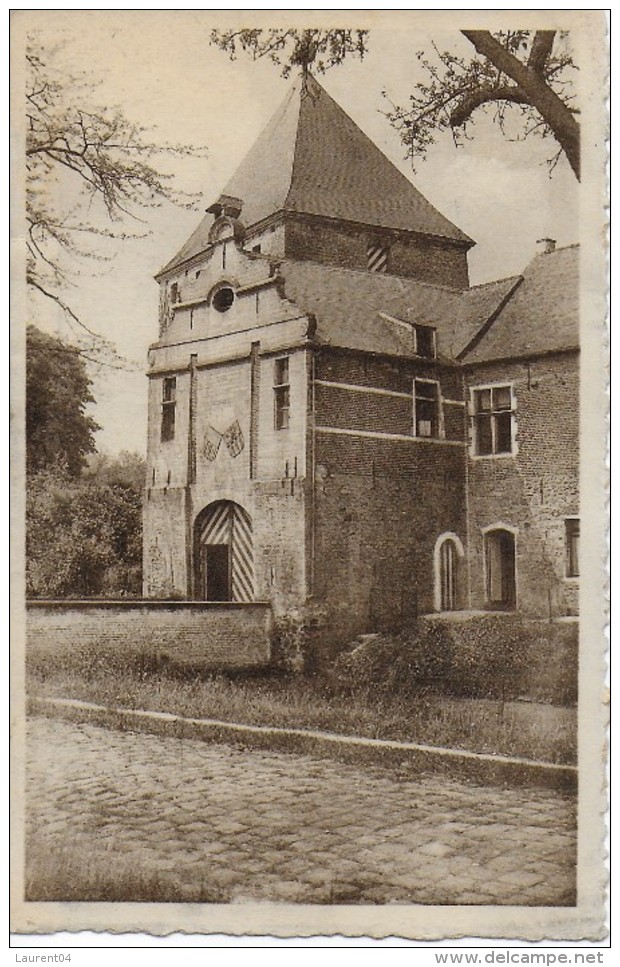 GREZ-DOICEAU. LA GROSSE TOUR DU CHATEAU. - Graven