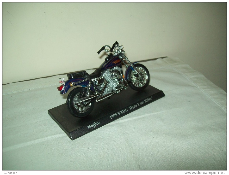 Harley Davidson (1999 FXDL Dyna Low Rider)  "Maisto"  Scala 1/18 - Motorfietsen