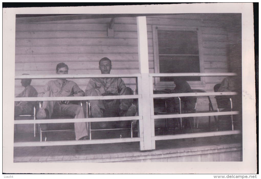 Training at LEONARD WOOD august-october 1942 (12 photos 13x8,7cm and 13 photos 8,7x6cm)