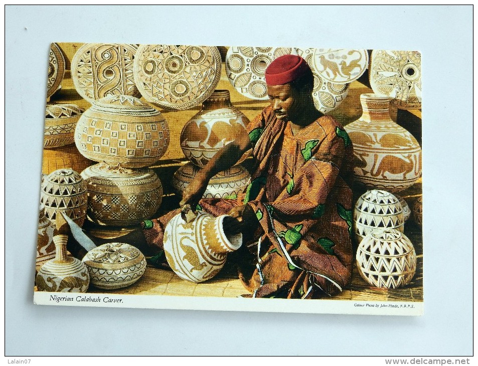 Carte Postale Ancienne : NIGERIA : Nigerian Calabash Carver, , Stamp 1977 - Nigeria