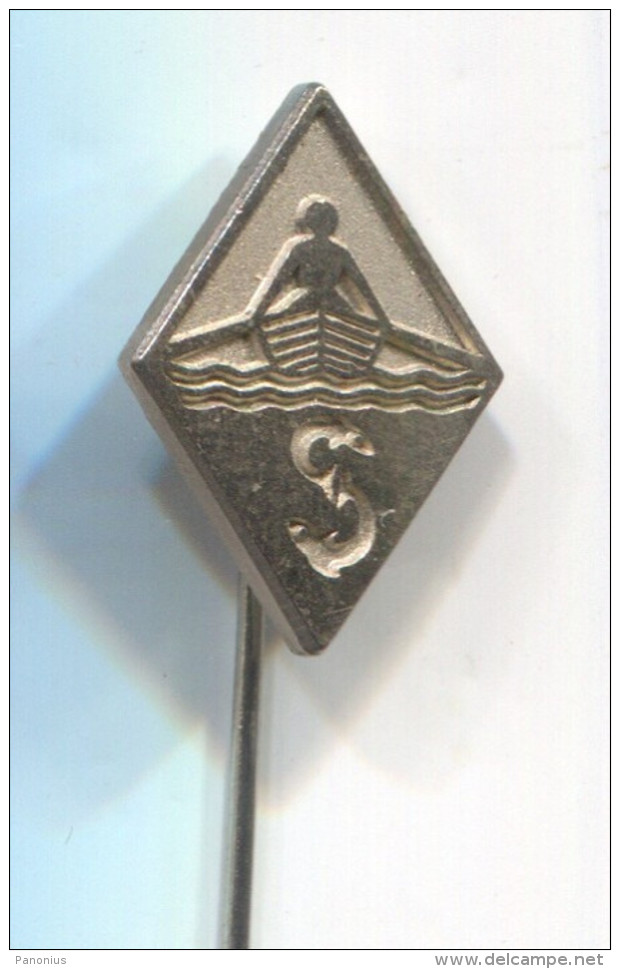 Rowing, Kayak, Canoe, Rafting -  Vintage Pin  Badge - Canottaggio