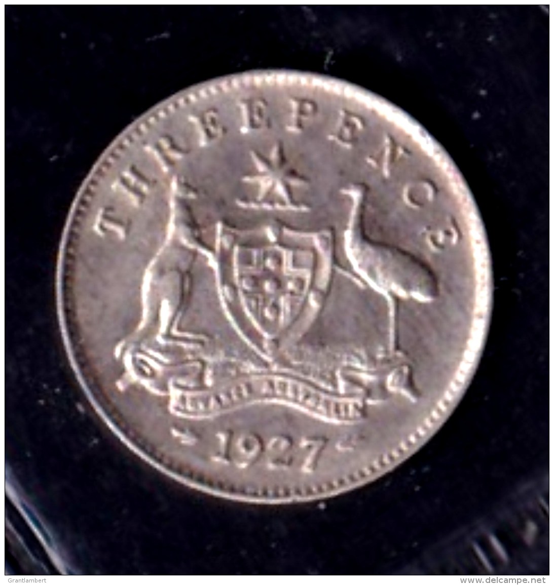 Australia 1927 Threepence EF - Threepence