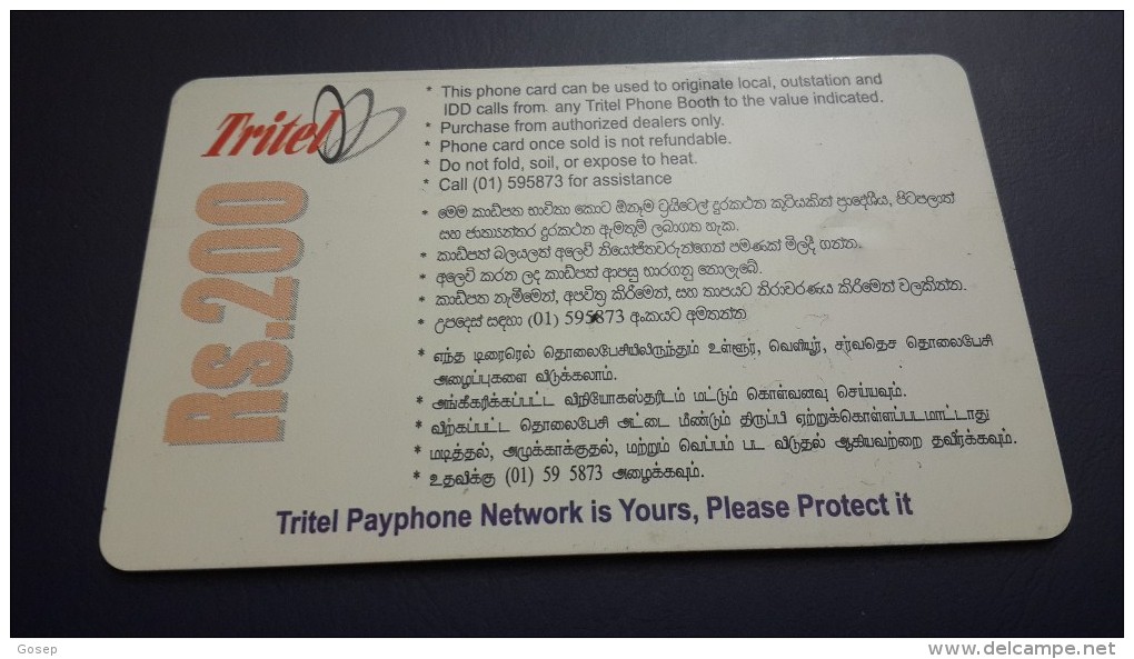 Sri Lanka-flowers-slt-(rs.200)-number Card-1113 02510 0106-used+1card Prepiad Free - Sri Lanka (Ceylon)