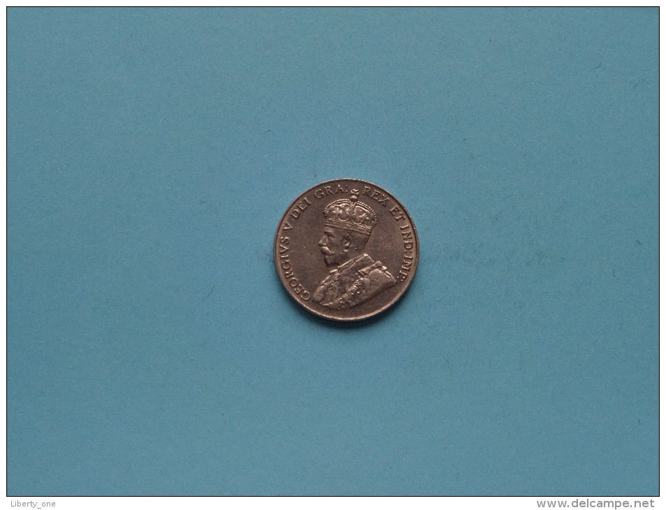 1930 - 5 Cents / KM 29 ( Uncleaned Coin / For Grade, Please See Photo / Scans ) !! - Canada