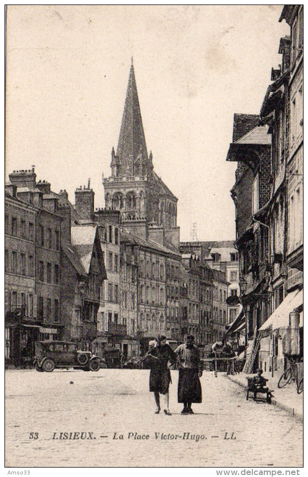 1673. CPA 14 LISIEUX. LA PLACE VICTOR HUGO - Lisieux