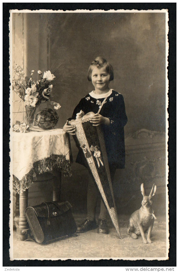 2673 - Altes Foto -  Mädchen Schulanfang Schulgang Zuckertüte Schultüte Ranzen Ca. 1930 Osterhase - Premier Jour D'école