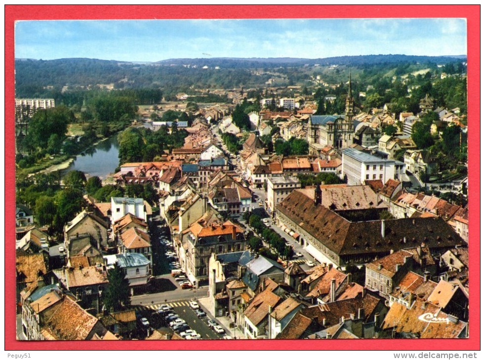 25. Montbéliard. Vue Aérienne. Place Denfert-Rochereau,  Halles,  Poste, église St. Maimbœuf, Les Bords De L'Allan.1974 - Montbéliard