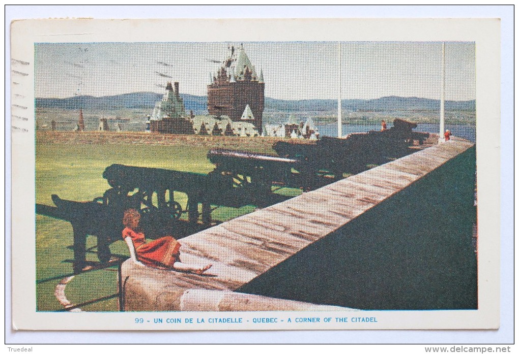 UN COIN DE LA CITADELLE / A CORNER OF THE CITADEL, QUEBEC CANADA, 1953 - Québec - La Citadelle