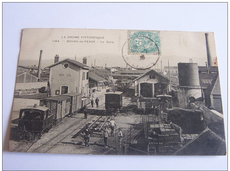 BOURG DE PEAGE LA GARE TRAINS WAGONS ANIMEE CPA 1906 - Autres & Non Classés