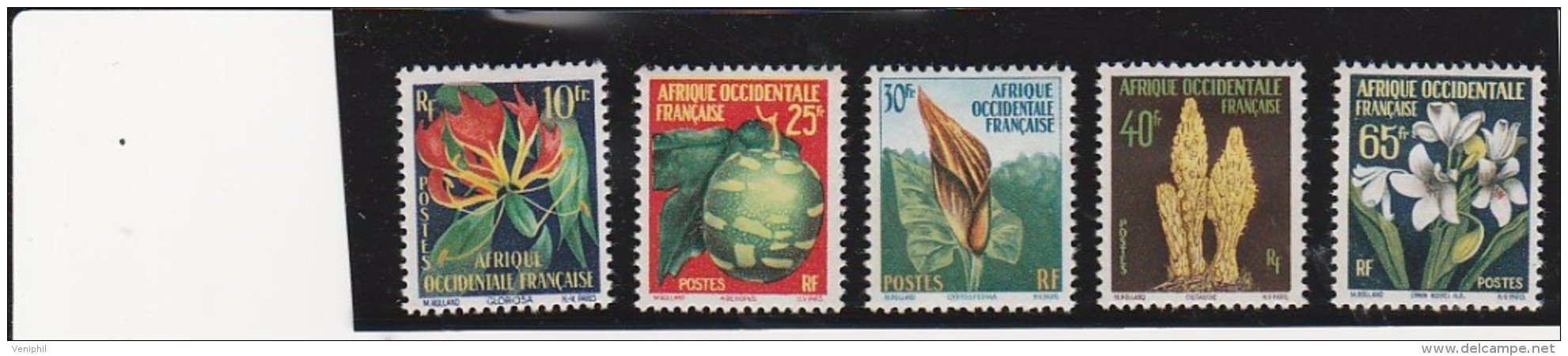 AFRIQUE OCCIDENTALE - SERIE FLORE N° 68 A 72 NEUF X -  ANNEE 1958 - Nuevos