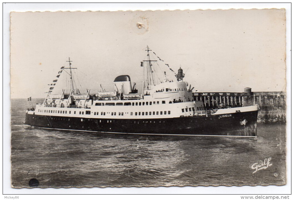 DIEPPE --(bateau) Le Paquebot "LISIEUX" Arrivant à DIEPPE,cpsm 14 X 9 N° 45 éd  Galf - Dieppe