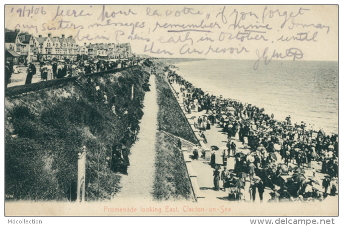 GB CLACTON ON SEA / Promenade Looking East / - Clacton On Sea