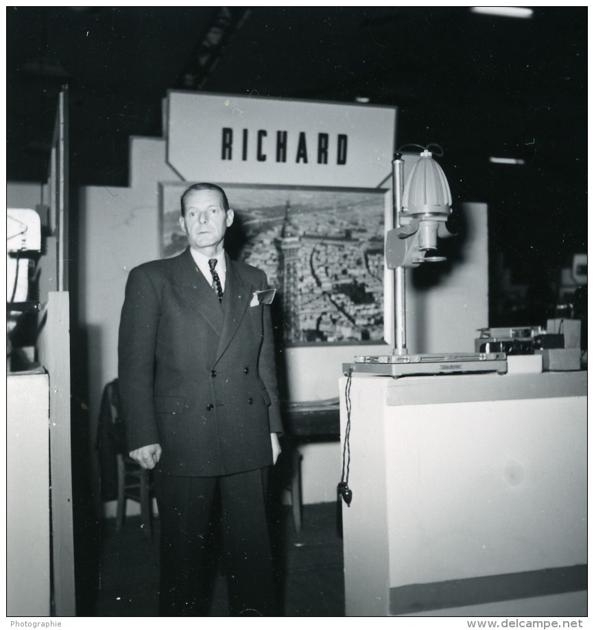 France Paris Salon Photo Ciné Son Stand RICHARD Ancien Snapshot Amateur 1951 - Professions