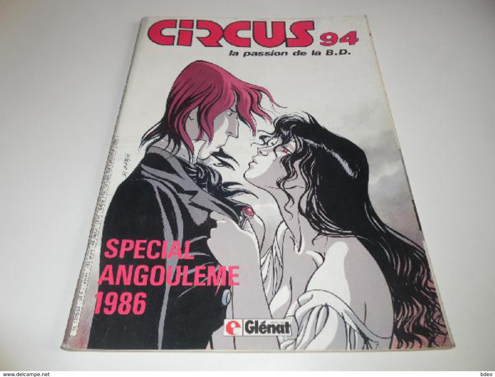 LOT 8 REVUES CIRCUS/ BE - Circus