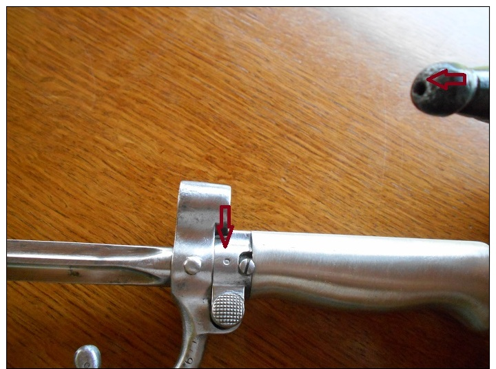 Baionnette Lebel: Dite Cycliste R35 N° D 46546 Et Son Porte Fourreau - Armes Blanches