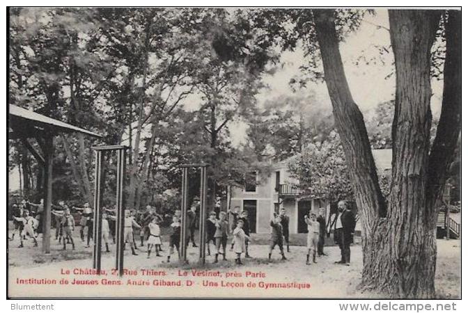 CPA Yvelines Le Vésinet Non Circulé Gymnastique - Le Vésinet