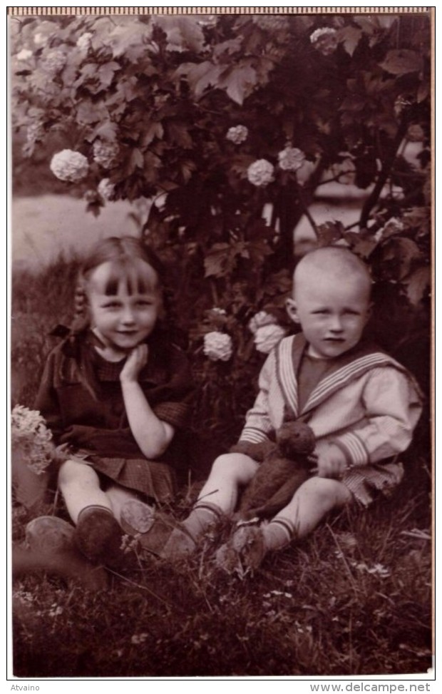 Latvia.Lettland. PHOTO-Child With TEDDY BEAR;~1930.REAL PHOT0-POSTCARD - Photographie