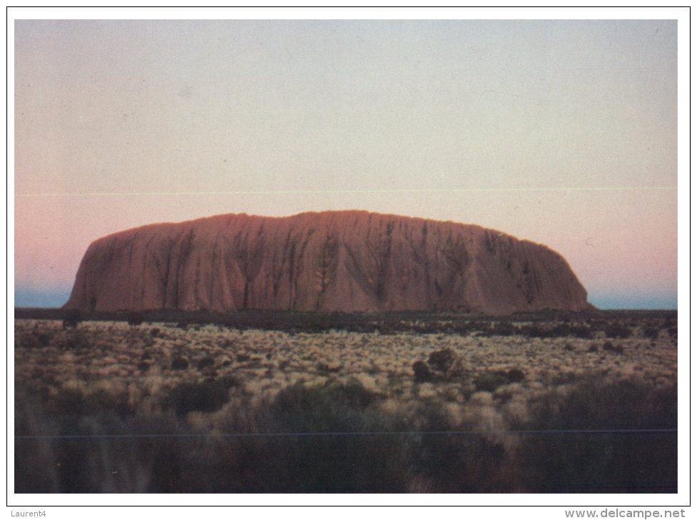 (185) Australia (postcard With Special Postmark) - NT - Ayers Rock - The Red Centre