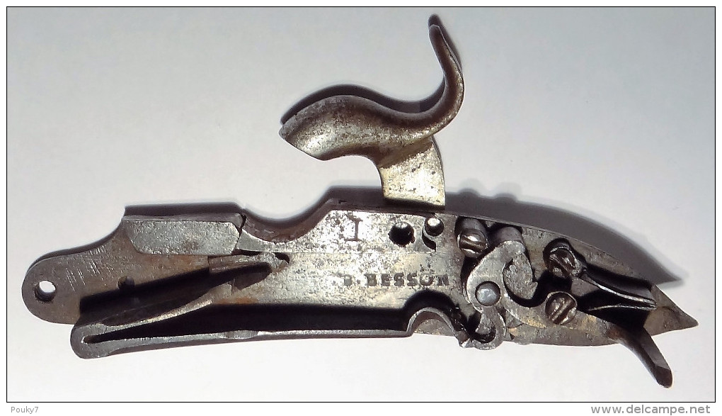 Pistolet des Gardes du corps du Roi modèle 1770 transformé à piston