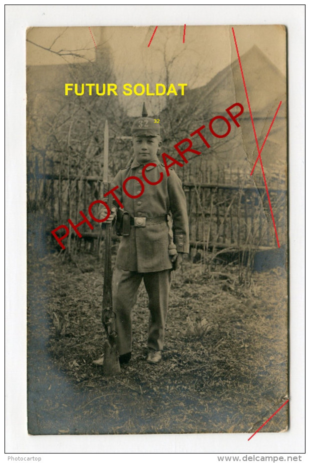 Futur SOLDAT-ENFANT-UNIFORME-Preparation ENFANTINE Au Militaire-Influence-Carte Photo All-Guerre 14-18-1 WK-Militaria- - Weltkrieg 1914-18