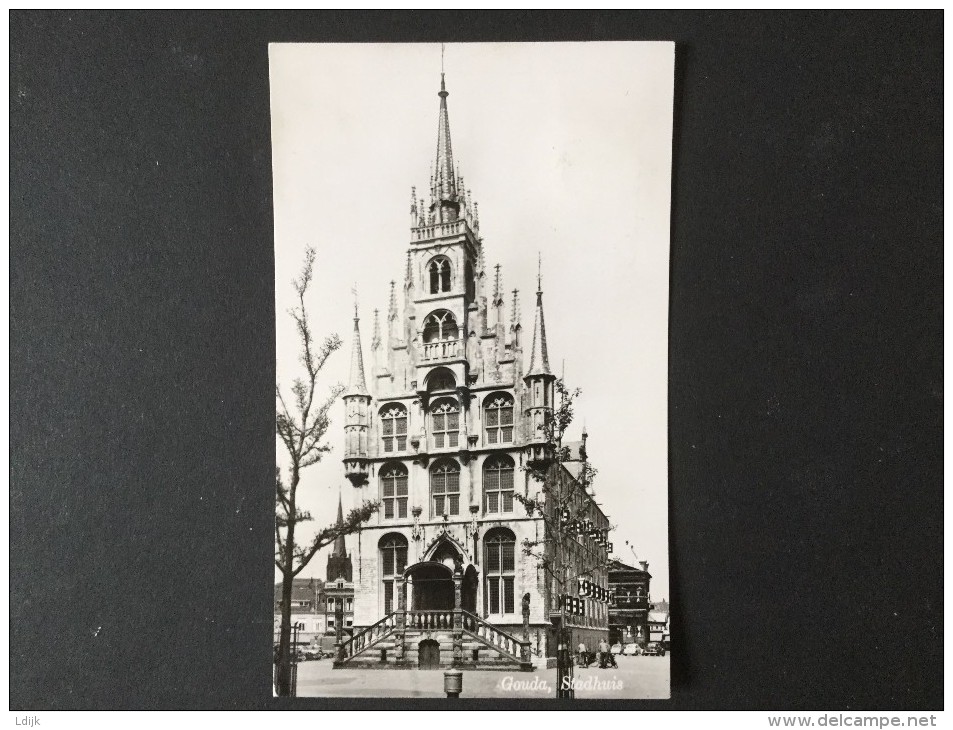 Gouda,Stadhuis----echte Foto---- Gelopen 1958 - Gouda