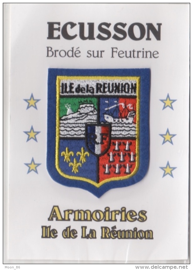 975 - ILE  De La Réunion  - Blason Ou écusson Brodée Sur Feutrine - ARMOIRIES Avec Contours Bleus - Ecussons Tissu