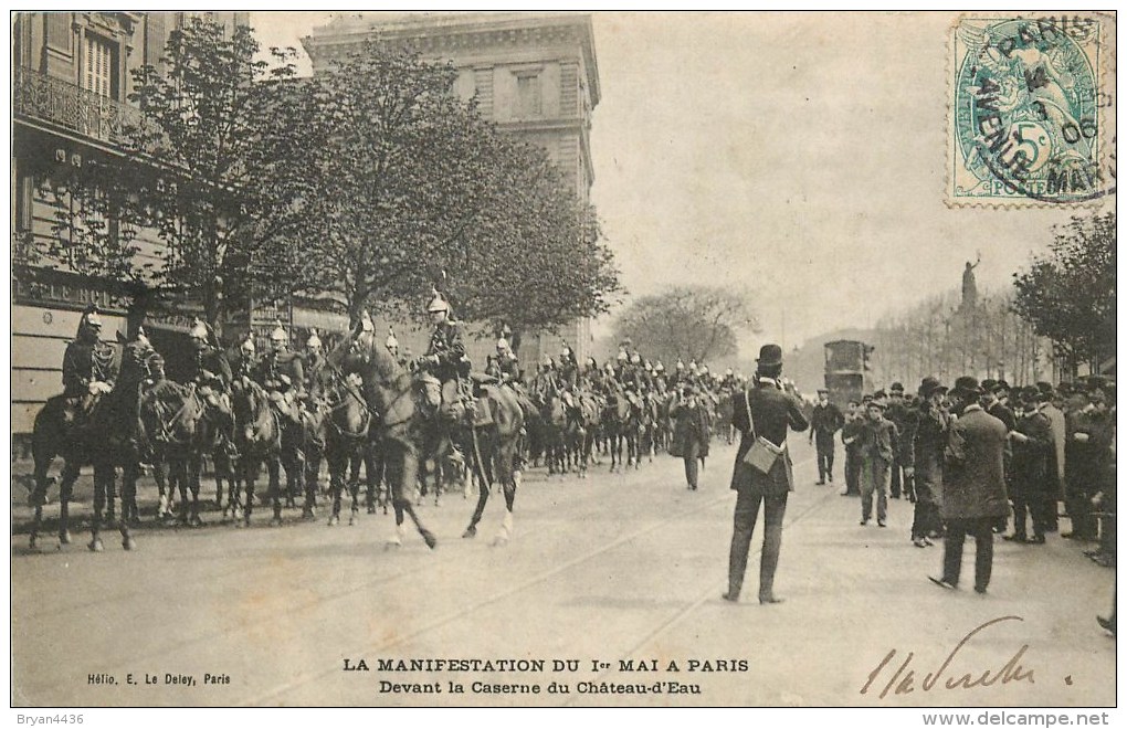 MANIFESTATION DU 1° MAI à PARIS - DEVANT LA CASERNE DU CHATEAU D'EAU - Streiks