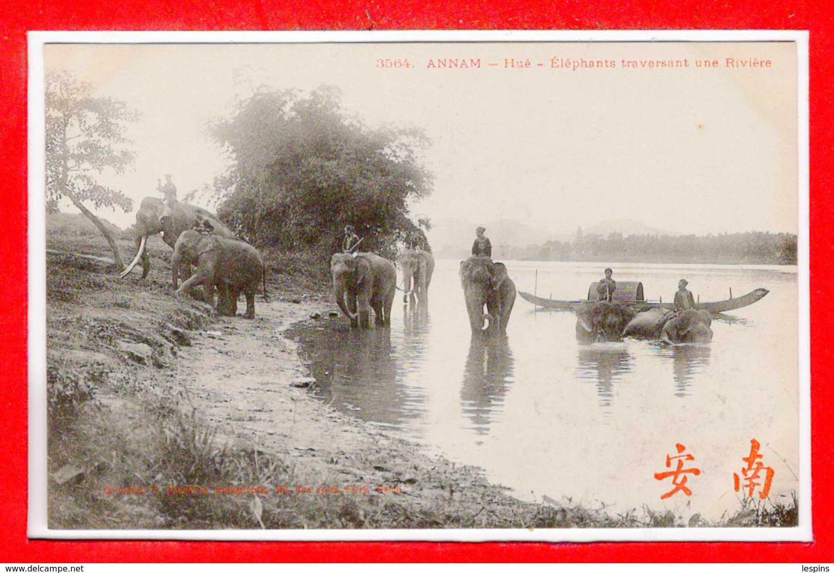 VIËT-NAM -- ANNAM - HUE --  Eléphants Traversant Une Rivière - Vietnam