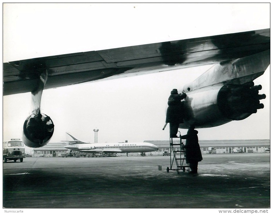 Photo Exploitation 19x24cm   AIR FRANCE - CARAVELLE - F-BHRG BERRY Au Fond - Aviation