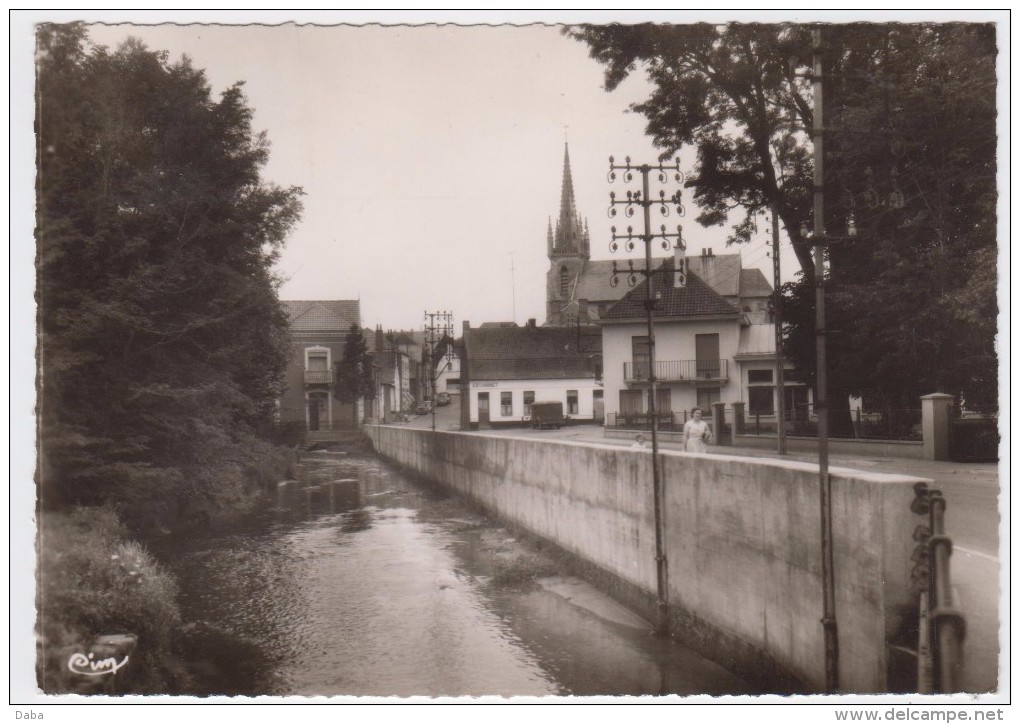 Lumbres. La Rivière - Rue Victor-Hugo. - Lumbres