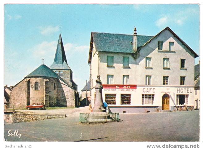 63. Gf. LARODDE. La Place, L'Eglise, L'Hôtel. 1007 (monument Aux Morts) - Autres & Non Classés