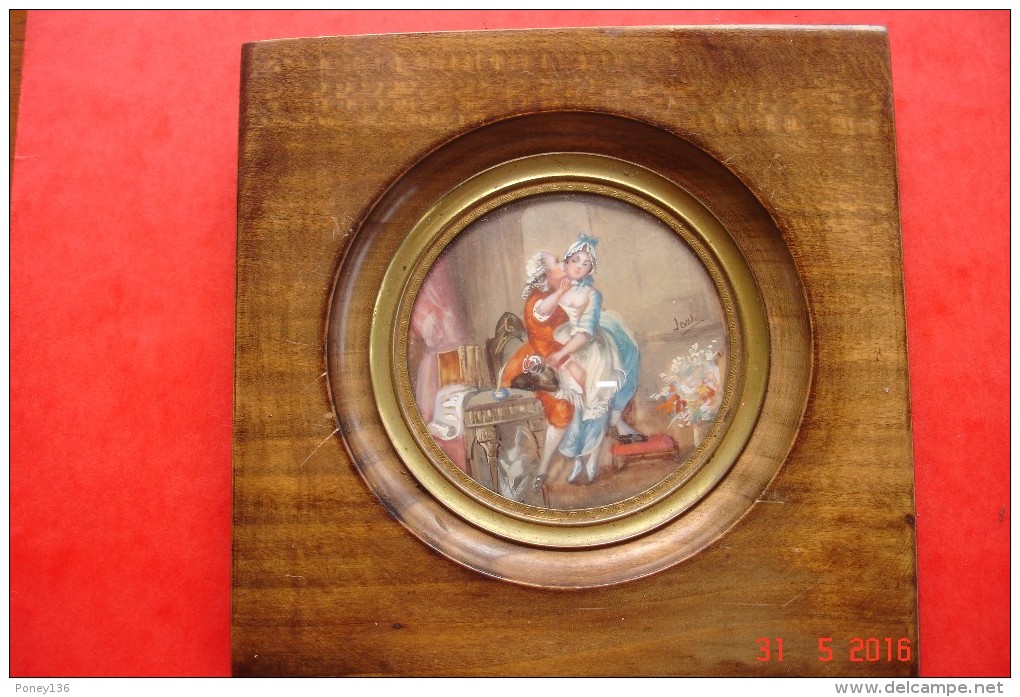 Miniature Signée Jane Début Xxè "Le Baiser Dérobé"13,5x13,5 Cms. - Other & Unclassified