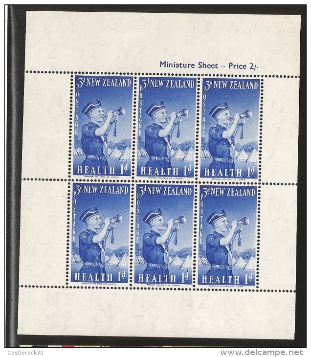 E)1950 NEW ZEALAND, SOLDIER PLAYING TRUMPET, MINIATURE SHEET, MNH - Ongebruikt