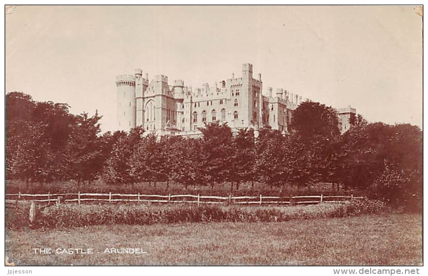 SUSSEX  THE CASTLE  ARUNDEL - Arundel