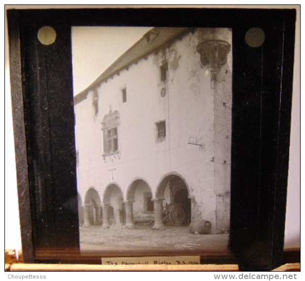 Plaque  De Verre - Espagne - Haut  Aragon -  Bielsa  -  Casa  Consistorial ( Format  8.5 X 8 Cm ) - Plaques De Verre