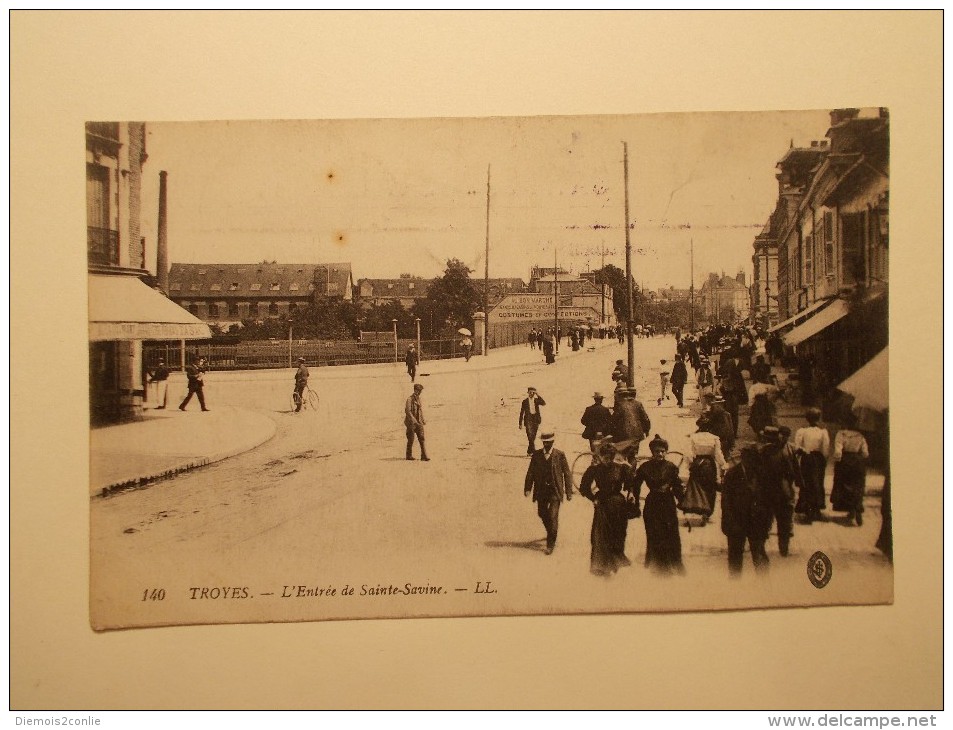 Carte Postale - TROYES (10) - L'Entrée De Ste Savine (289) - Troyes