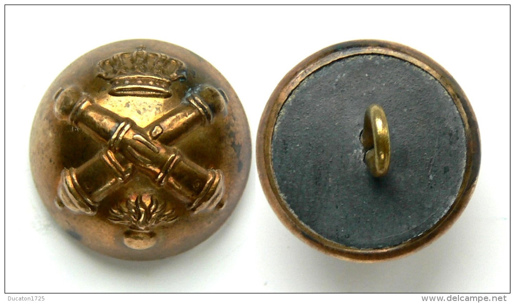 Bouton Artillerie De La Garde Impériale (1855-1870) Napoléon III°. Demi-Grelot. 18 Mm - Boutons