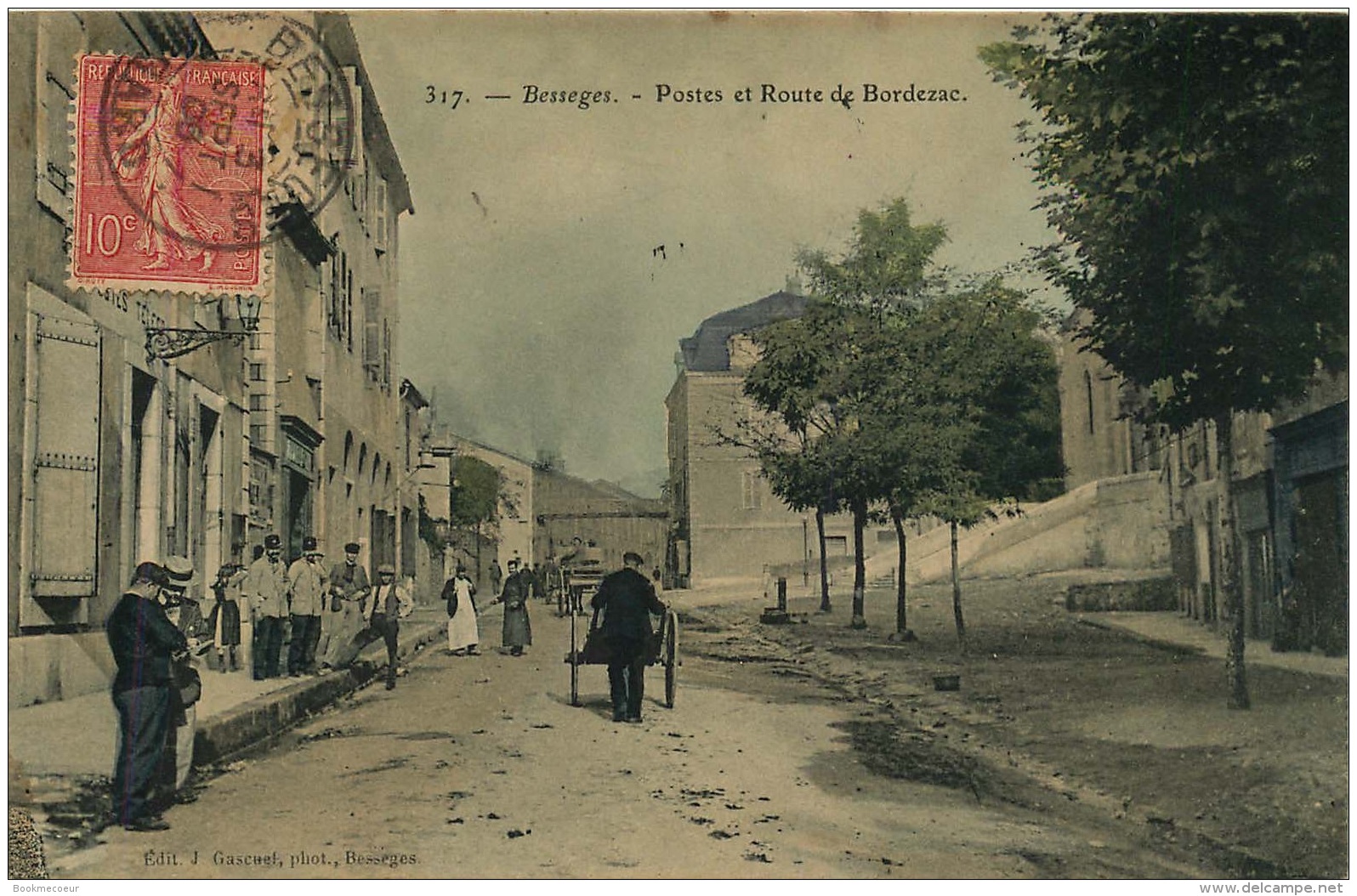 BESSEGES   Poste &amp; Route De Bordezac COULEURS  Voyagée En 1906 Pour Nîmes - Bessèges